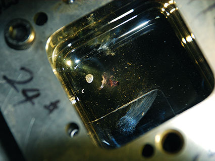 <a href='http://www.mingshi111.com/product/3.htm' class='text_a'>模具激光焊機</a>修復鏡面模具效果